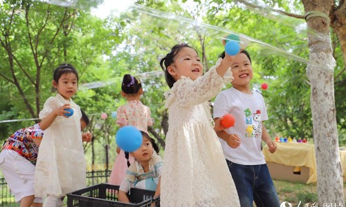 小孩子晚上睡觉磨牙是什么原因、小孩晚上睡觉出汗是什么原因引起的 -小孩子晚上睡觉的时候就要出汗网